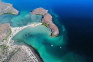 Aerial view of Isla El Requeson