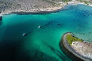 Aerial view of Isla El Requeson