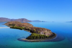 Aerial view of Isla El Requeson