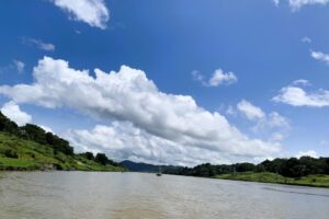 Gatun Lake in direction to the Pacific locks