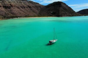 Do The Thing in Bahia Ensenada - Isla Espiritu Santo