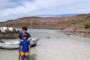 Victor and Paul in Bahia Ensenada - Isla Espiritu Santo