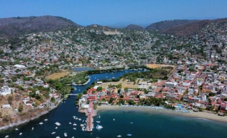 Zihuatanejo - Featured
